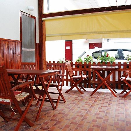 Voyager Bed & Breakfast Novi Sad Restaurante foto